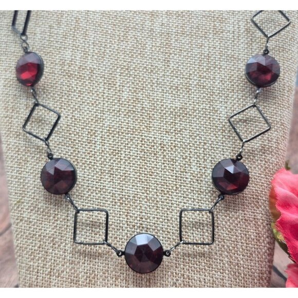 Black Metal Link Chain Dark Deep Red Round Beads Long 36" Necklace Pull Over - Picture 4 of 6